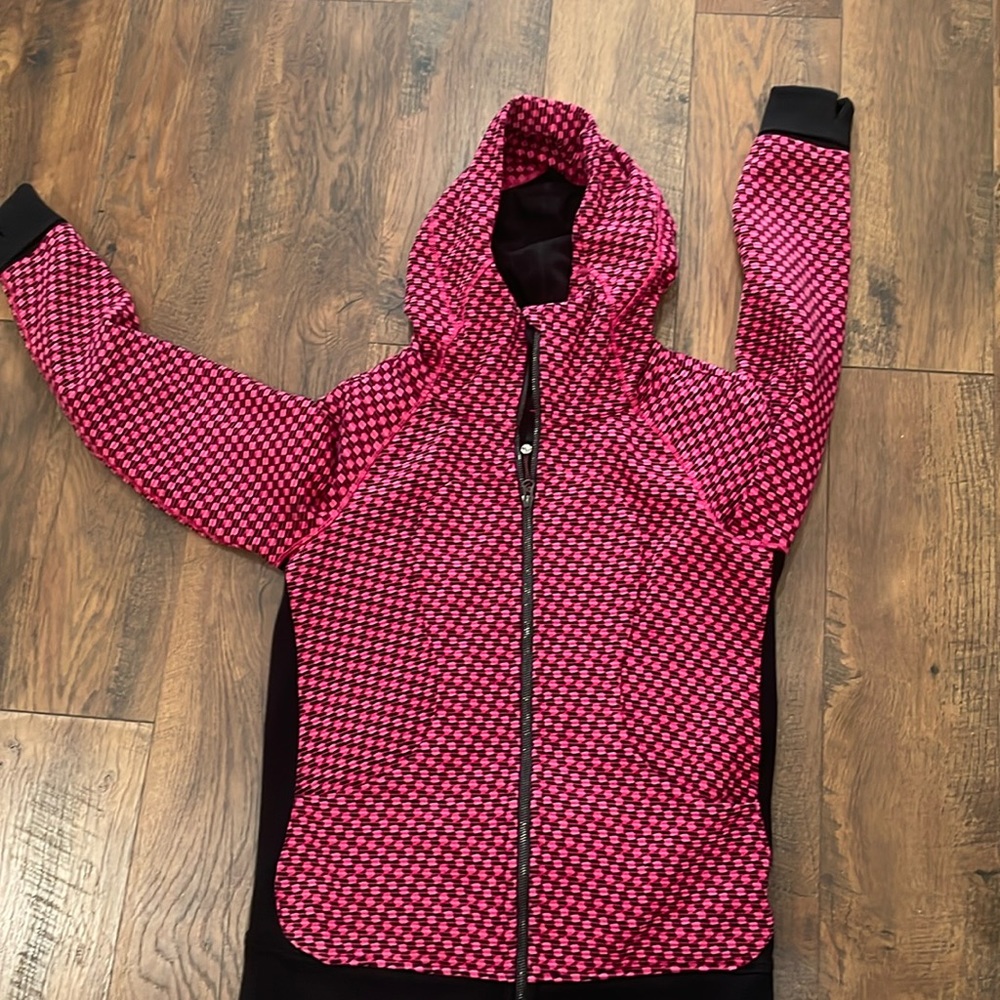 Lululemon sweatshirt
